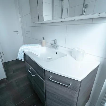 Zentral Gelegene Ferienwohnung Solingen - Ohligs Экстерьер фото